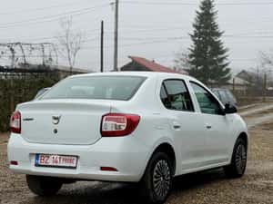 Dacia Logan Ambiance Manuală 90 HP Benzină — miniatura 3