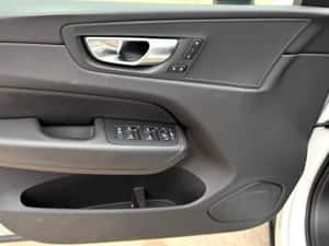 Volvo XC60 Automată 344 HP Hibrid (B/E) — miniatura 7