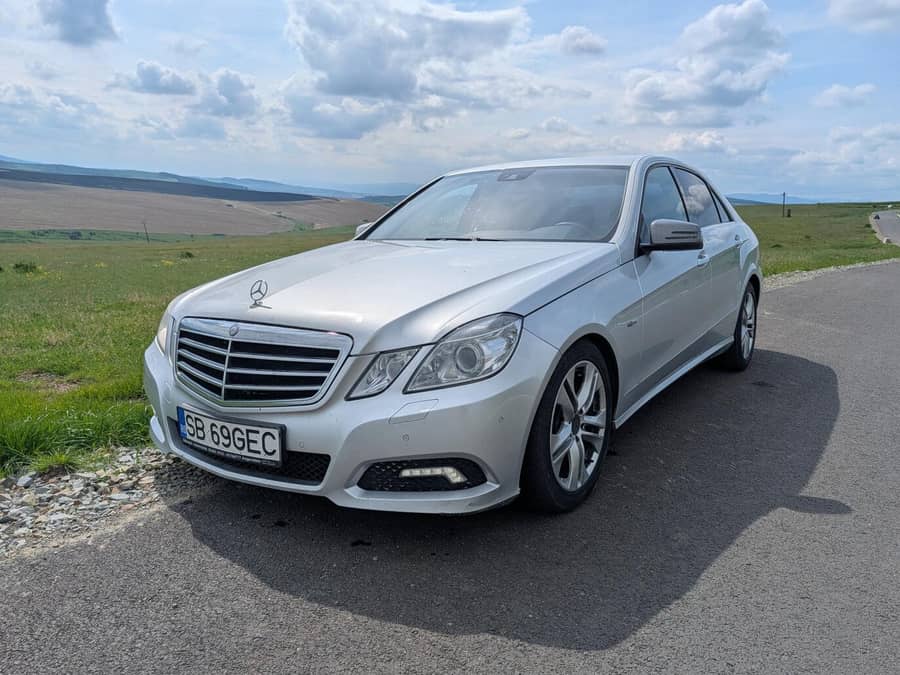 Vând Mercedes-Benz E 250 CDI Avantgarde, an 2010, biturbo 204 CP — fotografie 1 din 7