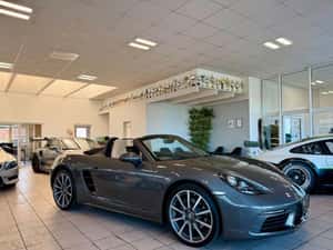 Porsche Boxster Manuală 299 HP Benzină