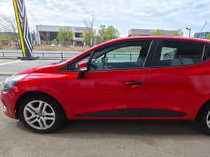 Renault Clio Hatchback, 2019, 75.537 km, 8.900 EUR — miniatura 3