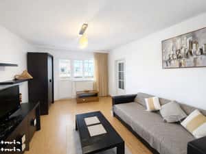 Apartament 3 camere, balcon, Tineretului — miniatura 2
