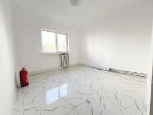 Proprietar/Spatiu zimbru/dacia/3 camere 2 bai/intrare bulevard/liber — miniatura 9