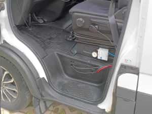 vand/schimb cu auto/moto/rulota/atv/teren/garsonieră Iveco daily 3.0,automata 2021, AC, perne aer ITP nou 2 baterii 3 litri  sirocou — miniatura 7