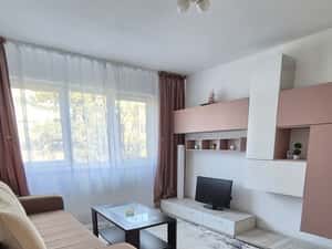 Inchiriez Apartament 3 camere cu 2 locuri parcare — miniatura 2