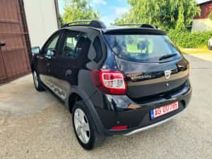 Dacia Sandero-Stepway Techroad-an 2014-0.9 Tce90-Rar efectuat-euro 5-navi-parc auto-nr rosii — miniatura 4