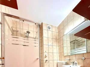 De vânzare apartament 3 camere Arcu, etaj 1 la blocurile tip vilă — miniatura 5