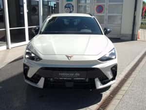 Cupra Leon Break 2025, 150 CP, 3.298 km