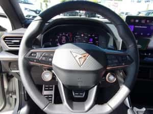 Cupra Leon Break 2025, 150 CP, 3.298 km — miniatura 7