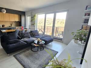 Apartament modern cu terasa si 2 parcari in Iris