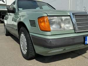 Vand Mercedes-benz Clasa e E 300 1988 Diesel 3000 cmc Neavariata
