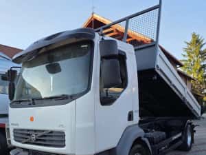 Volvo FL  basculabil de 12 t masina este super  intretinut!