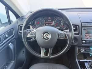 Volkswagen Touareg 3.0 V6 TDI SCR BlueMotion DPF Automatik — miniatura 3