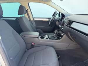 Volkswagen Touareg 3.0 V6 TDI SCR BlueMotion DPF Automatik — miniatura 5