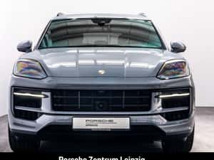 Porsche Cayenne Hibrid 2024 cu dotări speciale — miniatura 2