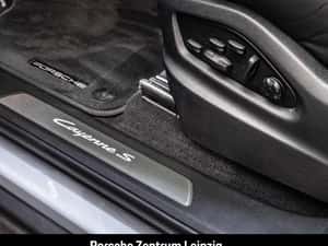 Porsche Cayenne Hibrid 2024 cu dotări speciale — miniatura 7