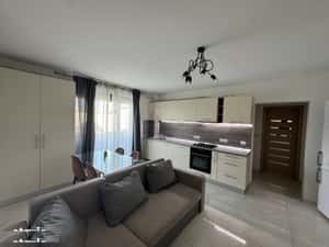 Apartament de inchiriat premium 3 camere  la AFI cu parcare inclusă
