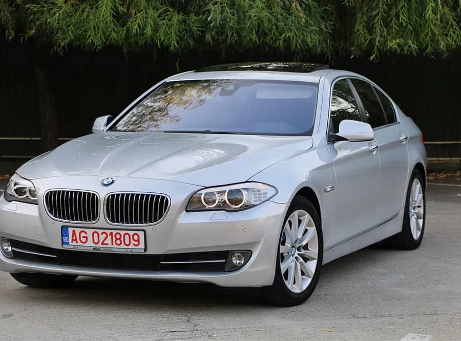 Bmw Seria 5 F10 520d — fotografie 1 din 10