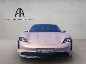 Porsche Taycan Berlină 571 cp Electric 2021 — miniatura 2