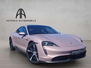 Porsche Taycan Berlină 571 cp Electric 2021 — miniatura 3