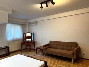 Garsonieră de închiriat Calarasilor – Matei Basarab Loc de parcare