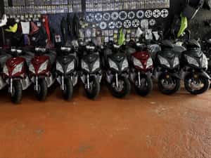 De vanzare flota scutere 125cc