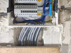 Electrician autorizat — miniatura 1