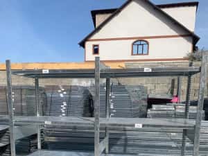 Rafturi metalice pentru depozitare manuala și arhiva