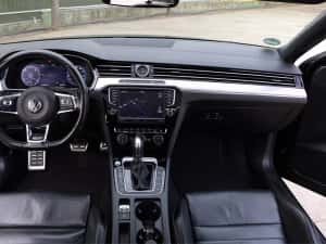 VW Passat B8 / R line / Automat / Panoramic / Euro 6 — miniatura 5