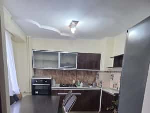 Apartament 2 camere decomandat-zona Spitalul Judetean-126.700 euro neg — miniatura 7