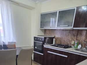 Apartament 2 camere decomandat-zona Spitalul Judetean-126.700 euro neg — miniatura 9