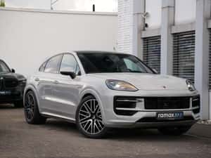 Porsche Cayenne Hibrid, 470 cp, 18.500 km