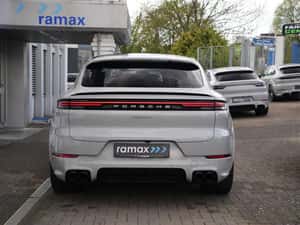 Porsche Cayenne Hibrid, 470 cp, 18.500 km — miniatura 3