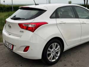 HYUNDAI i30*1.6 CRDI*2014*climatronic*scaune incalzite*LED — miniatura 4