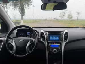 HYUNDAI i30*1.6 CRDI*2014*climatronic*scaune incalzite*LED — miniatura 6