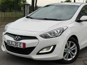 HYUNDAI i30*1.6 CRDI*2014*climatronic*scaune incalzite*LED — miniatura 9