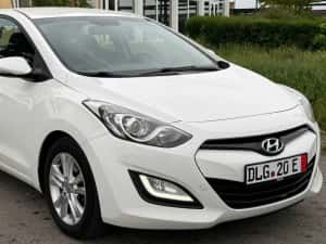 HYUNDAI i30*1.6 CRDI*2014*climatronic*scaune incalzite*LED — miniatura 10