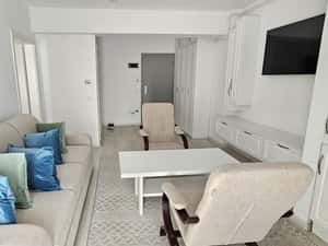 Apartament cu balcon, lift și beci, aproape de facilități — miniatura 5