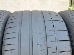 Vând două anvelope de vara pirelli 315 35 22  dot  2324 — miniatura 6
