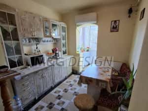 Aradului, 2 camere decomandate, et 3, centrala proprie — miniatura 3