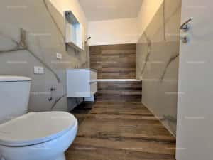 Ap.2 cam.-BLOC NOU FINALIZAT-Decomandat-Bucatarie inchisa-53 mp-1loc parcare-80.000 euro(TVA inclus) — miniatura 2