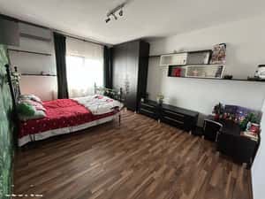 1 Cam-Sagului-5 Min de Centru-Mobilat-Utilat-Centrala-290 Euro !Neg — miniatura 2