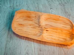 Platou de servire cu 3 compartimente din lemn arin — miniatura 1