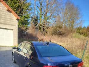 Volkswagen passat 2013 automat 153000 km,nu necesita nici o investitie6000 euro fix — miniatura 2