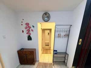 URGENT! Apartament de inchiriat in Iasi cu 3 camere decomandate.