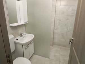 Inchiriez apartament 3 camere — miniatura 4