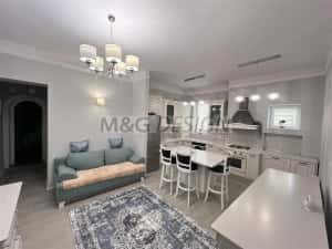 3 camere amenajat LUX zona centrala, boxa curte acces auto, 0 comision — miniatura 3