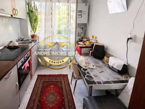 2 CAMERE DE VÂNZARE,Calea Severinului,etajul 3 cu centrală termică — miniatura 4