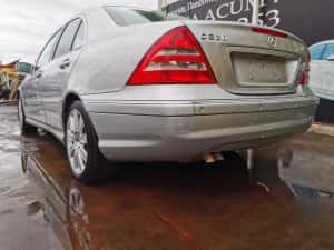 Dezmembrez mercedes c class w203 facelift/w203 320i/bara fata w203/far — miniatura 6