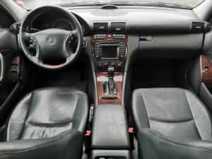 Dezmembrez mercedes c class w203 facelift/w203 320i/bara fata w203/far — miniatura 8